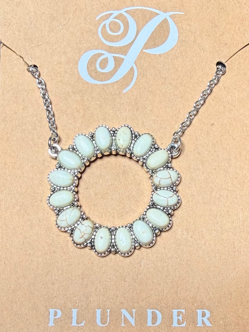 ✨Plunder✨ Ivory Stone Halo Pendant Necklace
